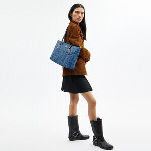 Coach Outlet Station Tote Bag In Signature Denim